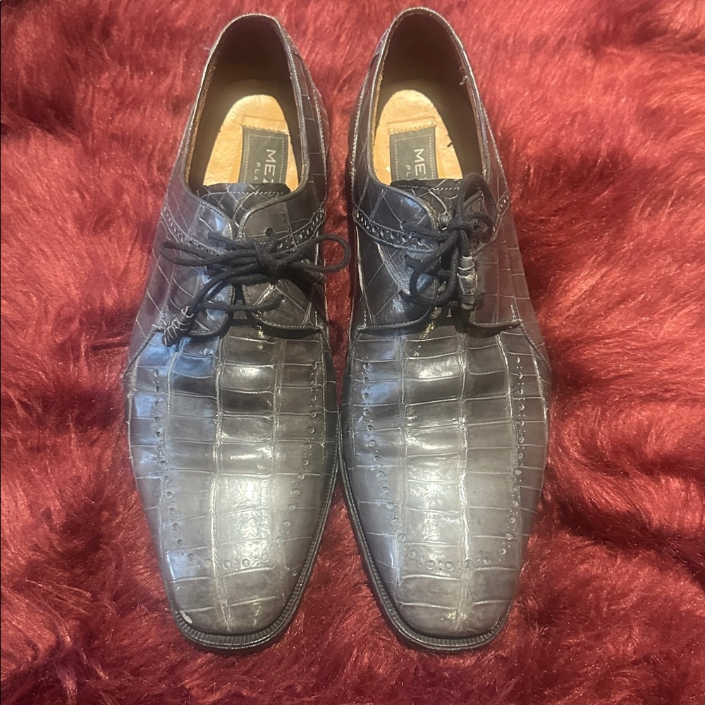 Mezlan Platinum Charcoal Crocodile Pattern Oxfords